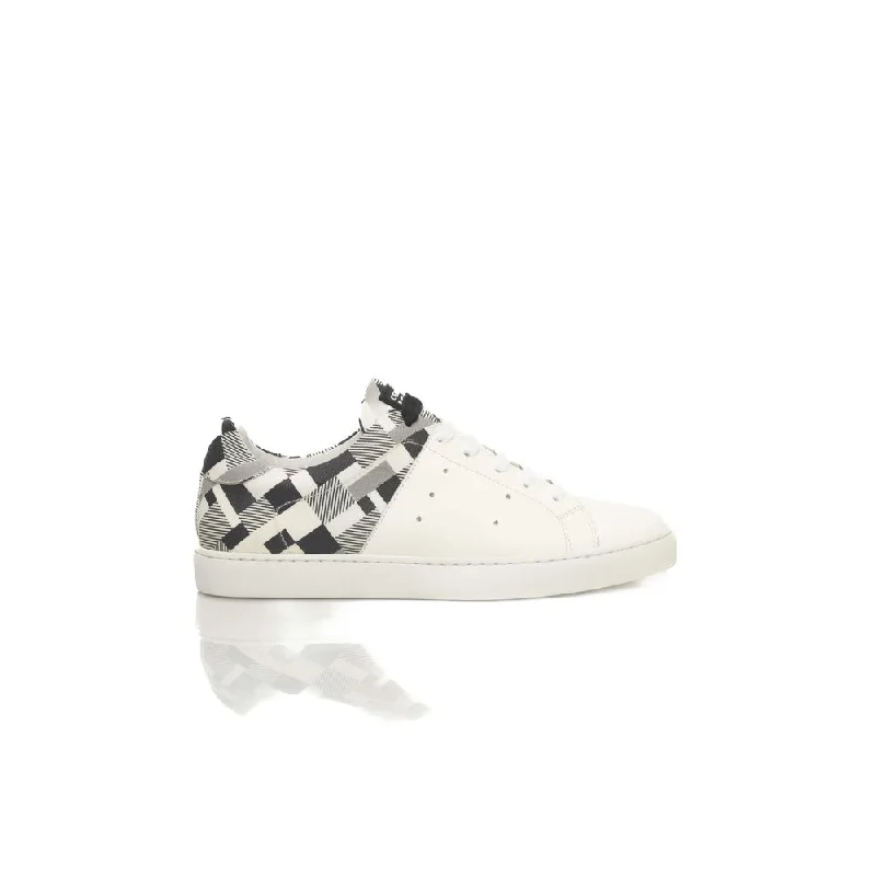 Stylish Looks Cerruti 1881  Pvc Women's Sneaker