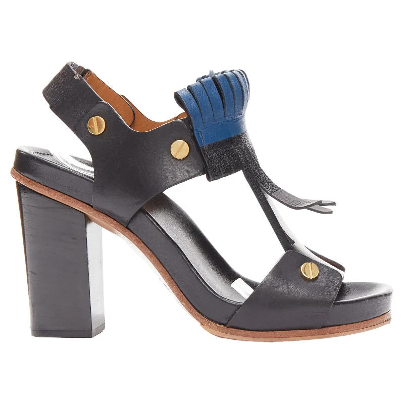 Style Breakthroughs Chloe grommet block heel sandal