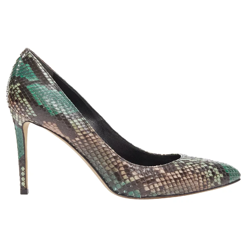 Weekend Exclusive Gucci exclive scaled leather classic heel pumps