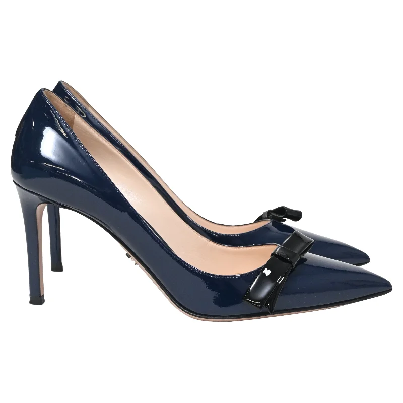 Breathable Flats Offers Prada Bow Detail Pointed Pumps in Navy Blue Patent Leather