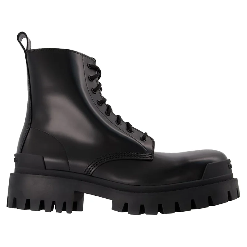 Non-Slip Shoes Offers Strike Bootie L20 Ankle Boots in Black Smooth Leather