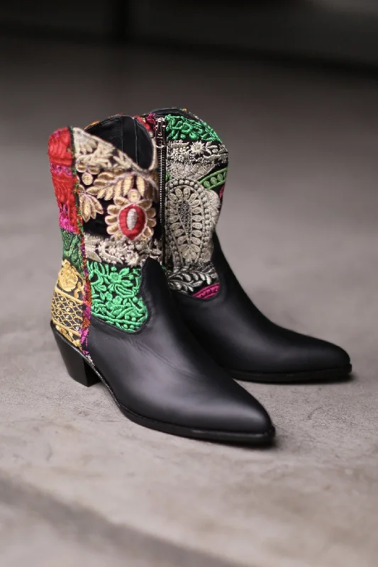 Comfortable Stylish Shoes EMBROIDERED PATCHWORK BOOTS GIVA (BLACK)